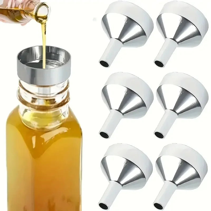 Set of 2 Plastic Mini Funnels – view 2